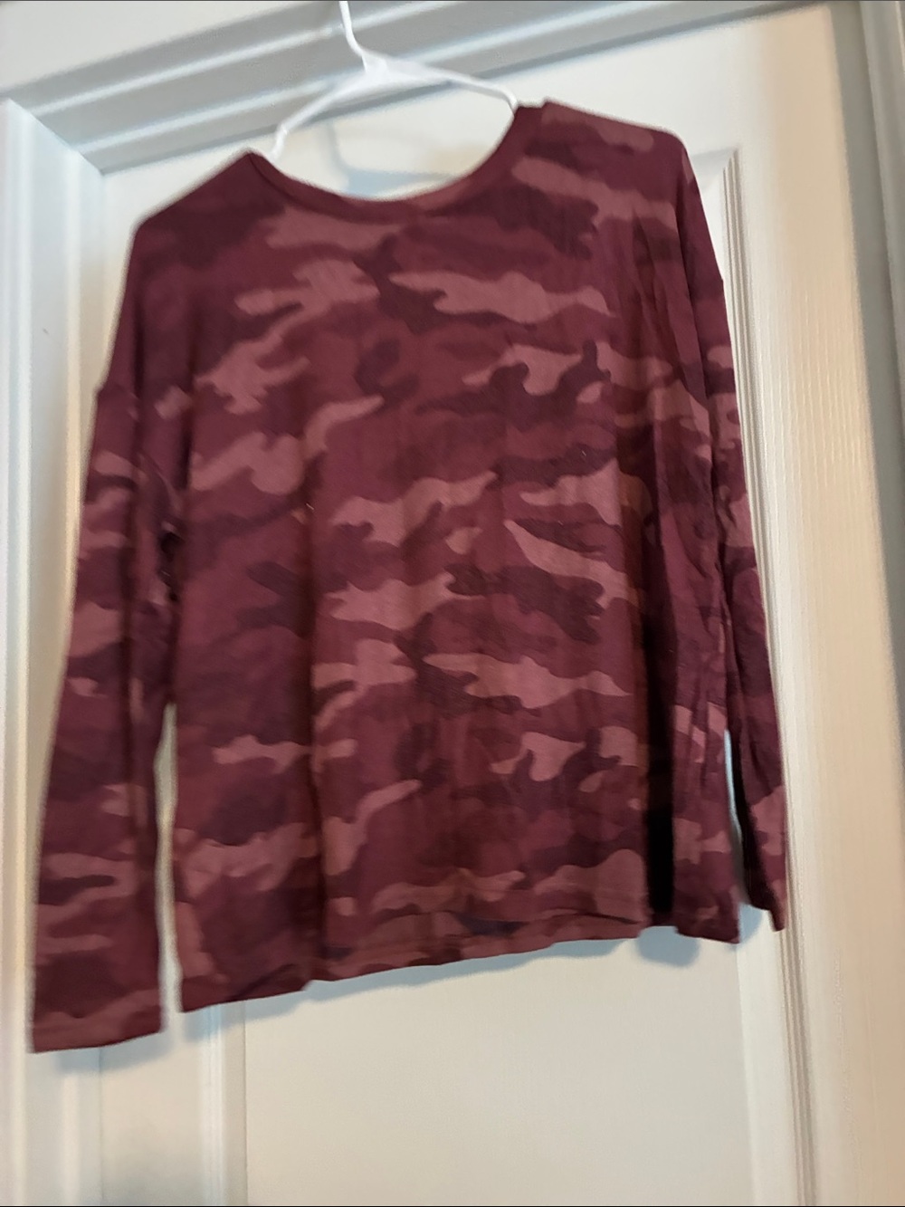 Men's Long-Sleeve Camo Tee - Burgundy